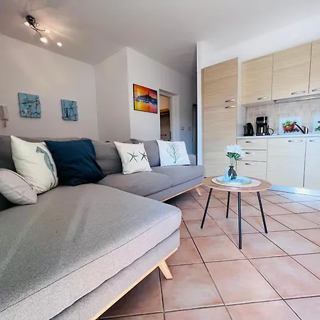 Aleks Apartment *